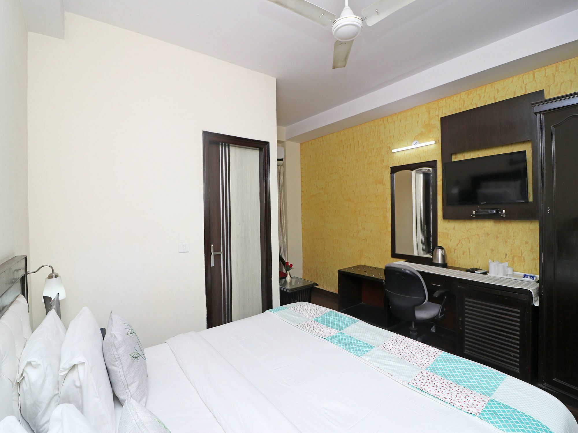 Hotel Oyo 13451 Star Corporate Avenue Nowe Delhi Zewnętrze zdjęcie